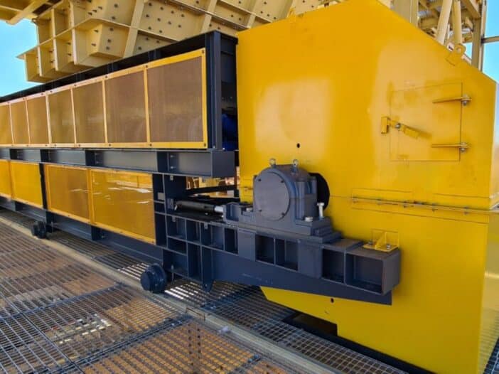 Apron Feeder At A Heap Leach Project - - AMPCO Minerals