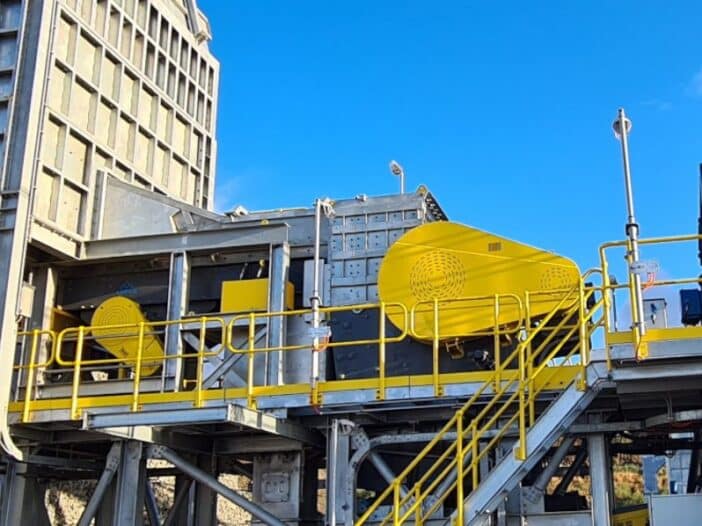 Grizzly Feeder Jaw Crusher And Cone Crusher - - AMPCO Minerals